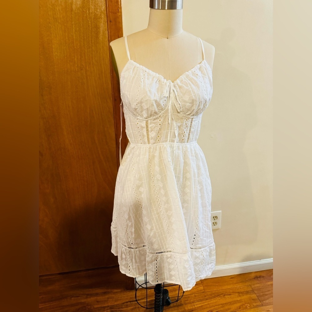 NWT MAAJI woman dreses